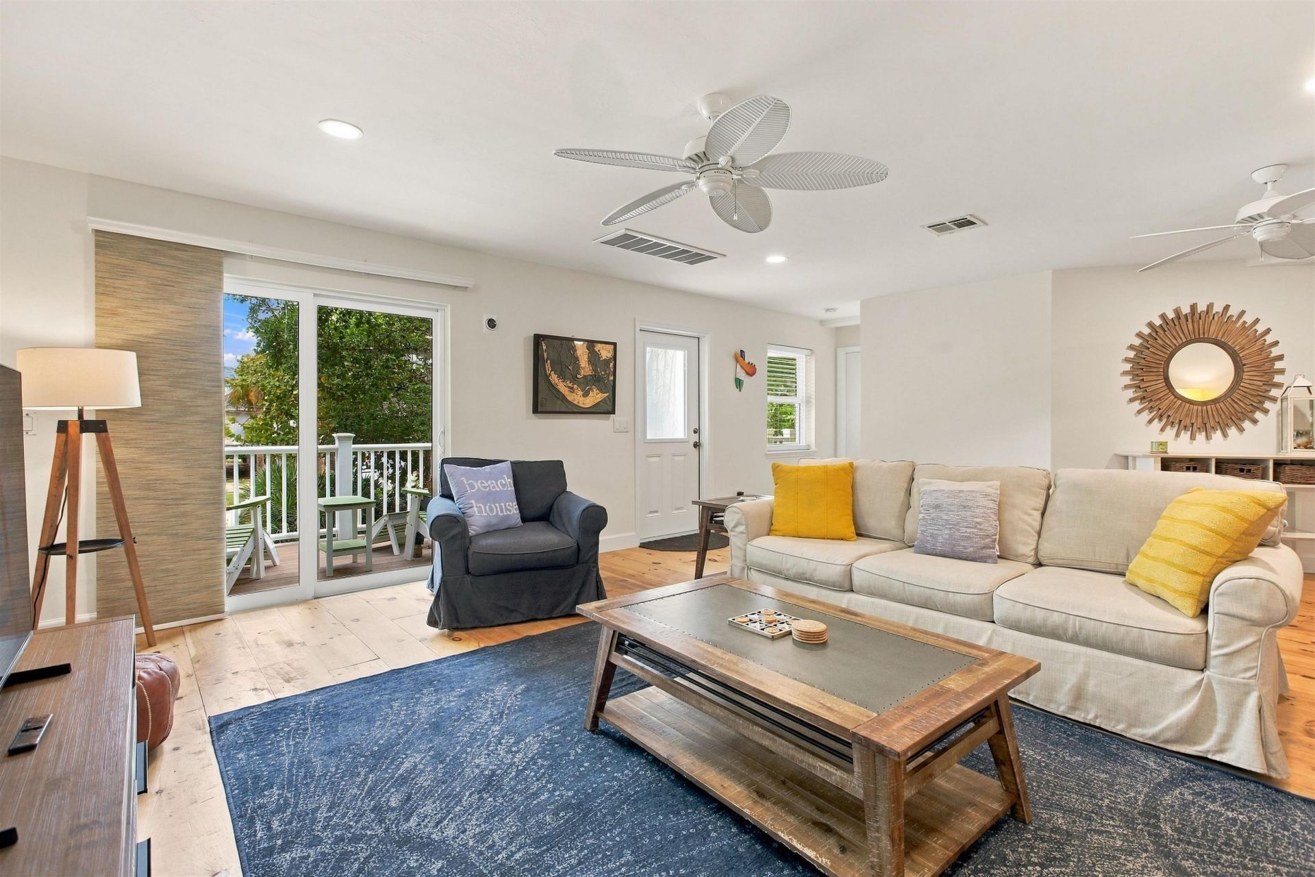 726 Cardium St, Sanibel, FL 33957 Photo