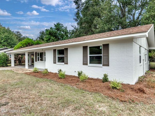108 Crimson Lane, Brandon, MS 39042