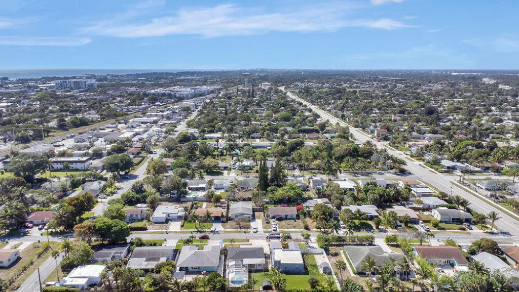 131 SE 4th Avenue, Boynton Beach, FL 33435 Photo
