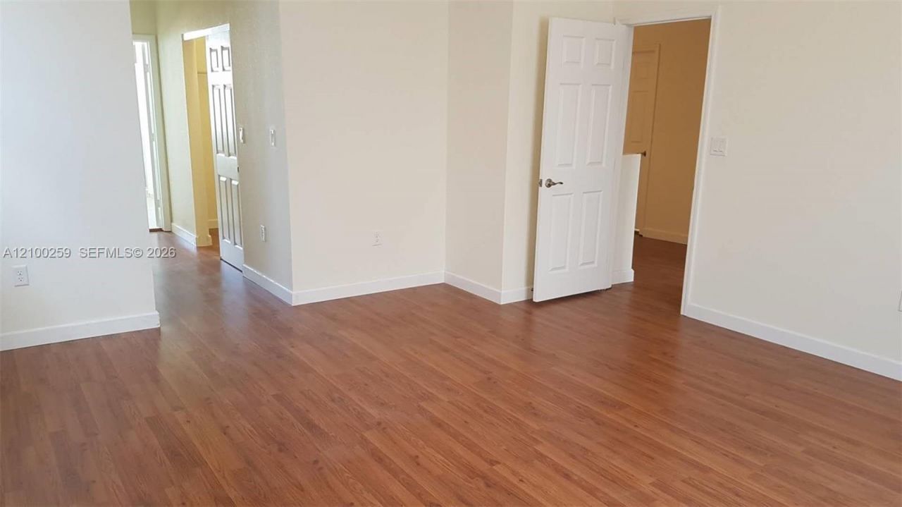 10554 W 35th Ln, Unit 10554, Hialeah, FL 33018 Photo