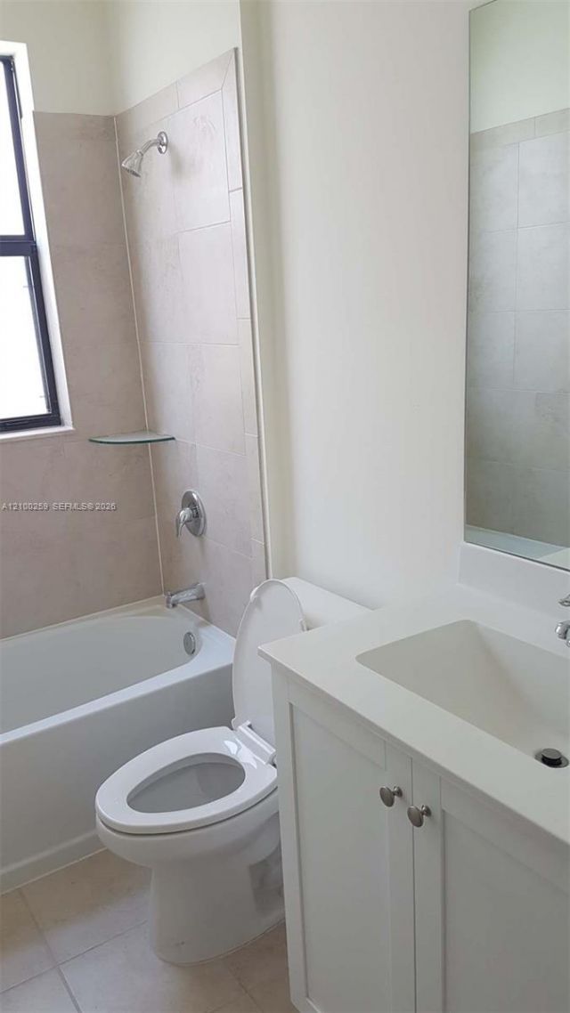 10554 W 35th Ln, Unit 10554, Hialeah, FL 33018 Photo