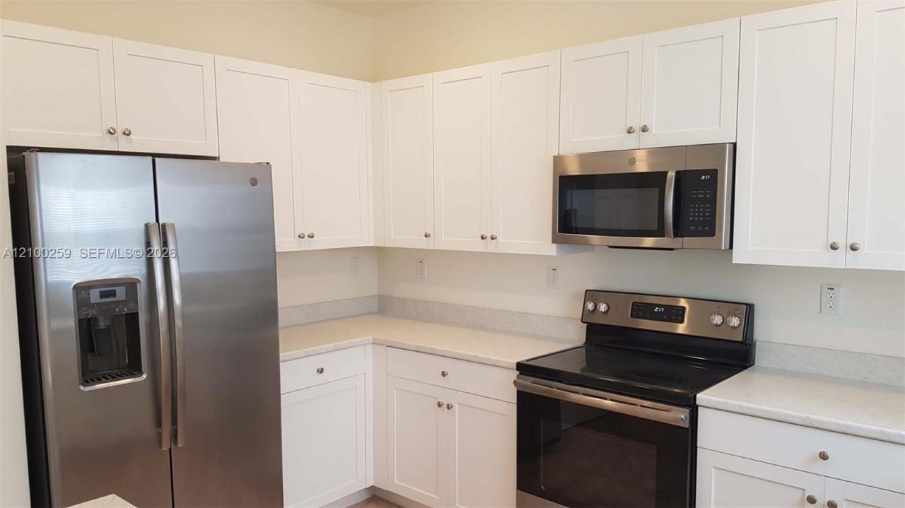10554 W 35th Ln, Unit 10554, Hialeah, FL 33018 Photo