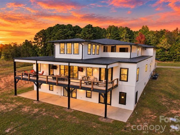 4987 Wildlife Lane , Sherrills Ford, NC 28673