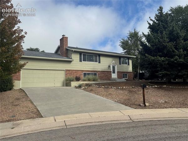 6074 Del Rey Drive, Colorado Springs, CO 80918