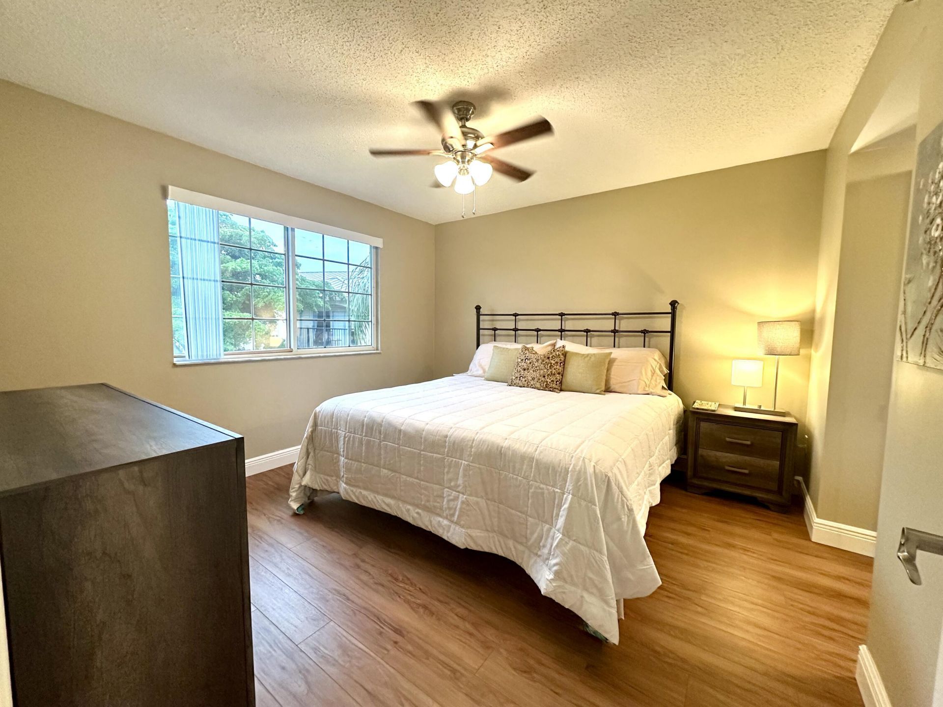 500 N Crestwood Court N, Unit 519, Royal Palm Beach, FL 33411 Photo