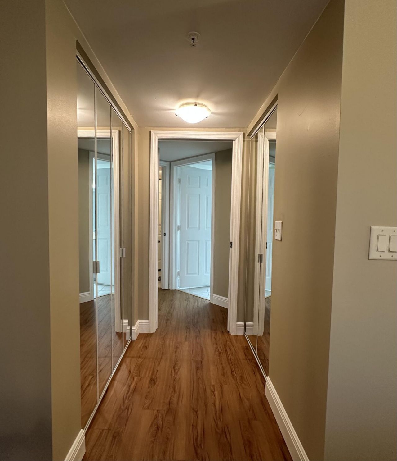 500 N Crestwood Court N, Unit 519, Royal Palm Beach, FL 33411 Photo