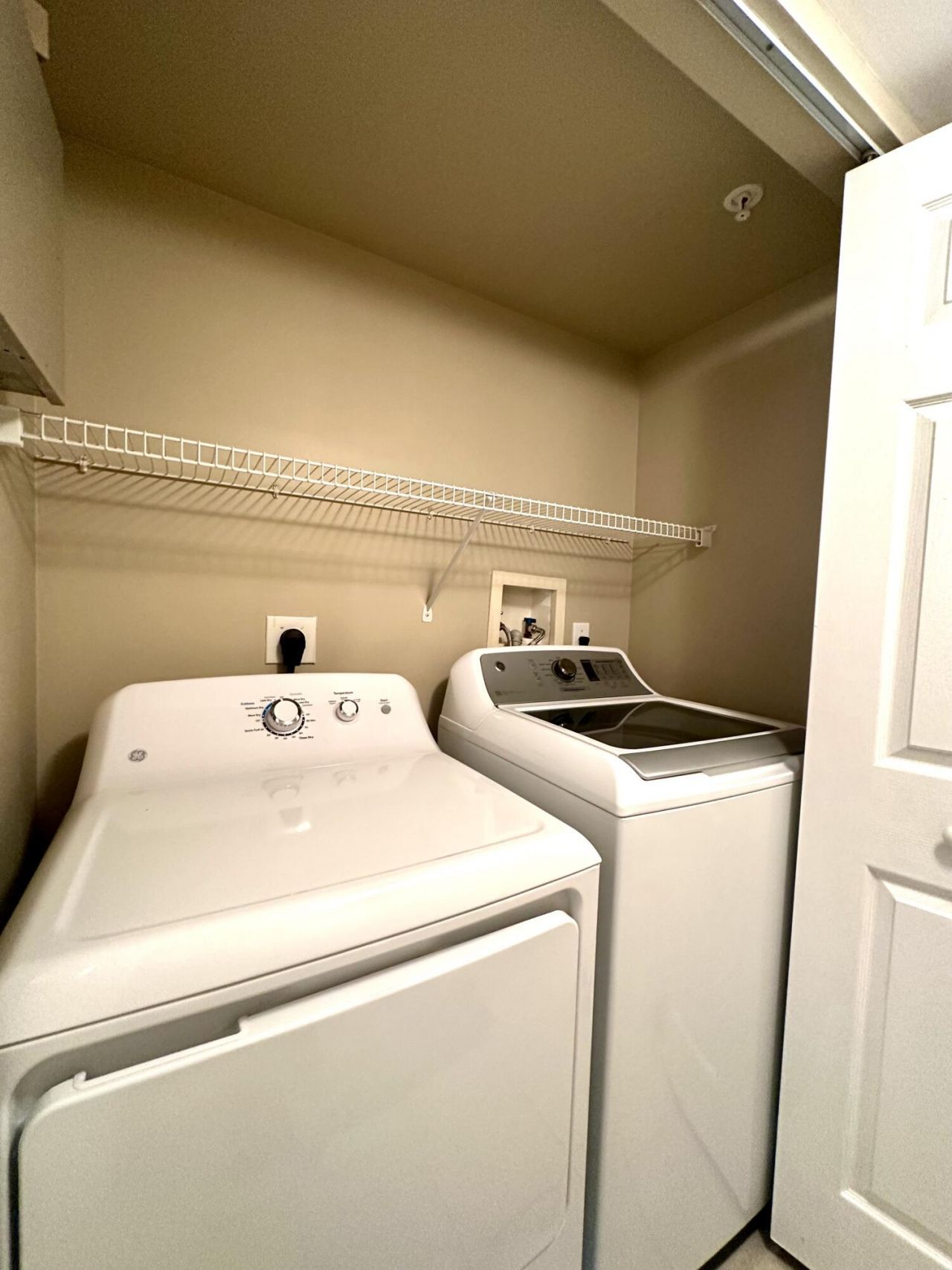 500 N Crestwood Court N, Unit 519, Royal Palm Beach, FL 33411 Photo