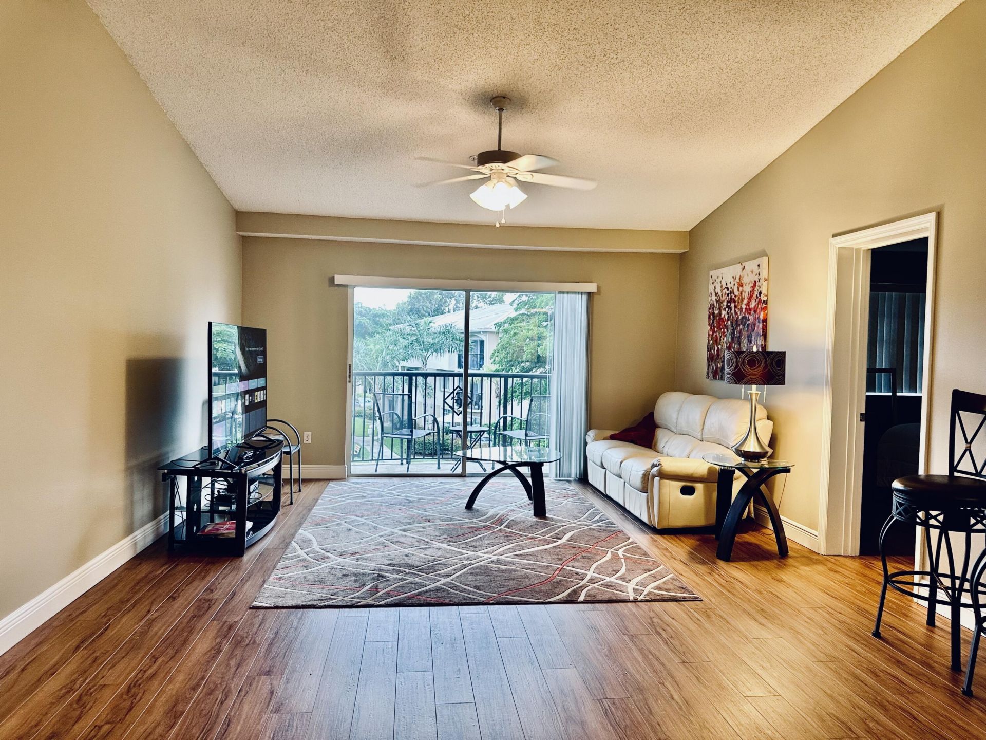 500 N Crestwood Court N, Unit 519, Royal Palm Beach, FL 33411 Photo