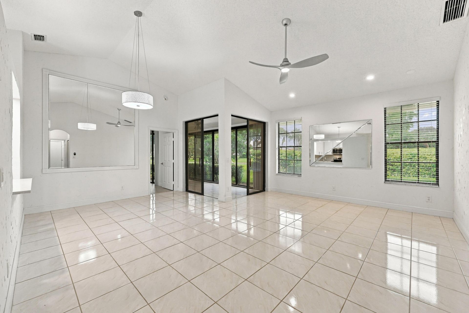 8292 Waterline Drive, Unit 106, Boynton Beach, FL 33472 Photo