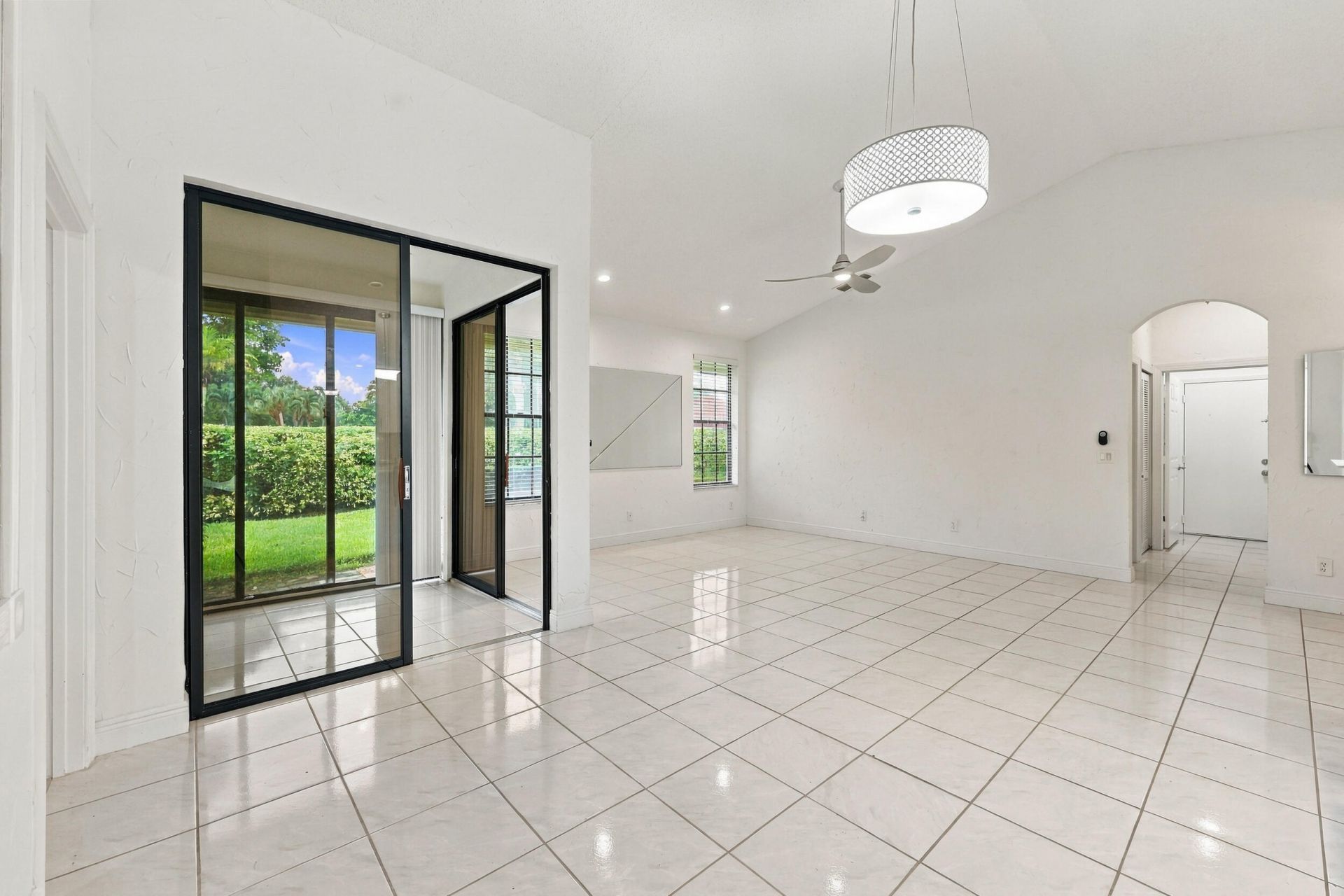 8292 Waterline Drive, Unit 106, Boynton Beach, FL 33472 Photo