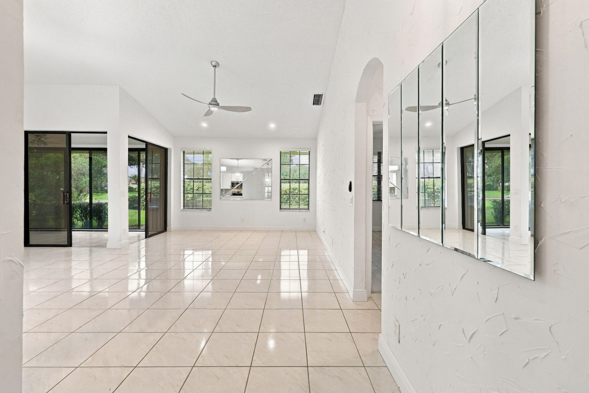 8292 Waterline Drive, Unit 106, Boynton Beach, FL 33472 Photo