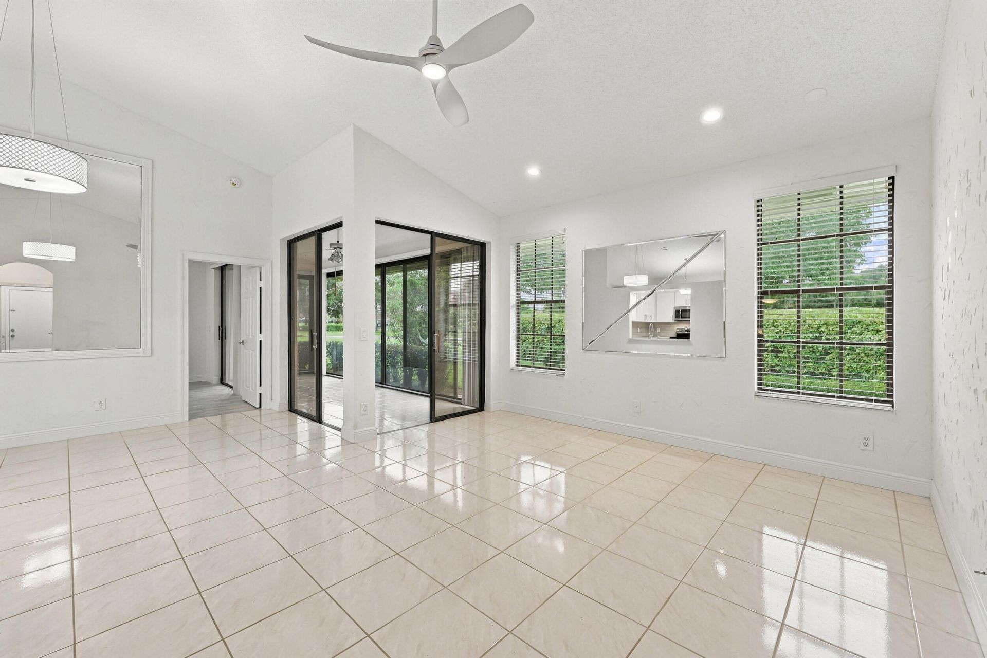 8292 Waterline Drive, Unit 106, Boynton Beach, FL 33472 Photo