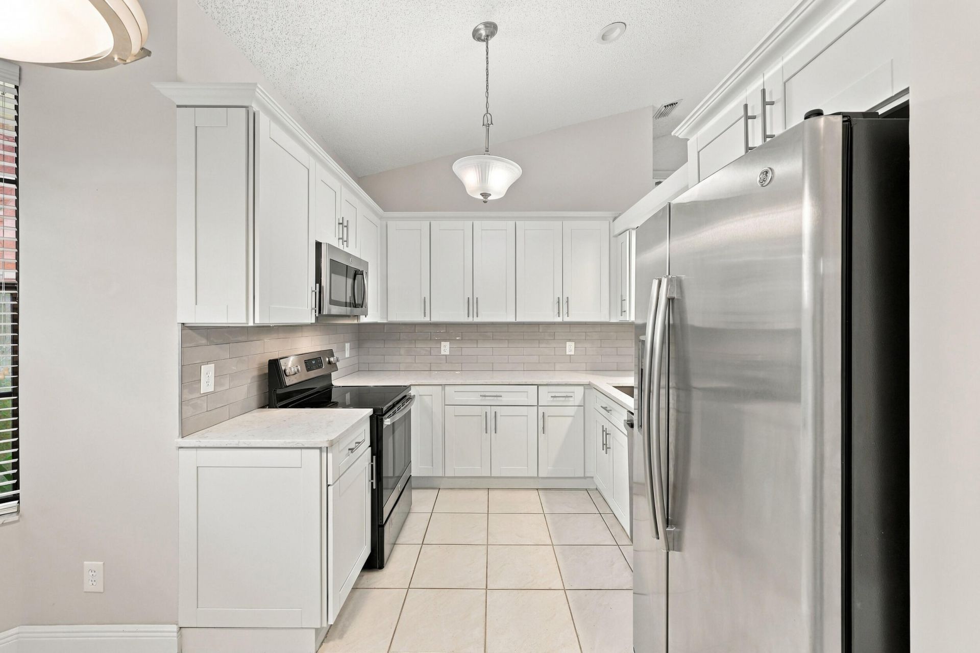 8292 Waterline Drive, Unit 106, Boynton Beach, FL 33472 Photo