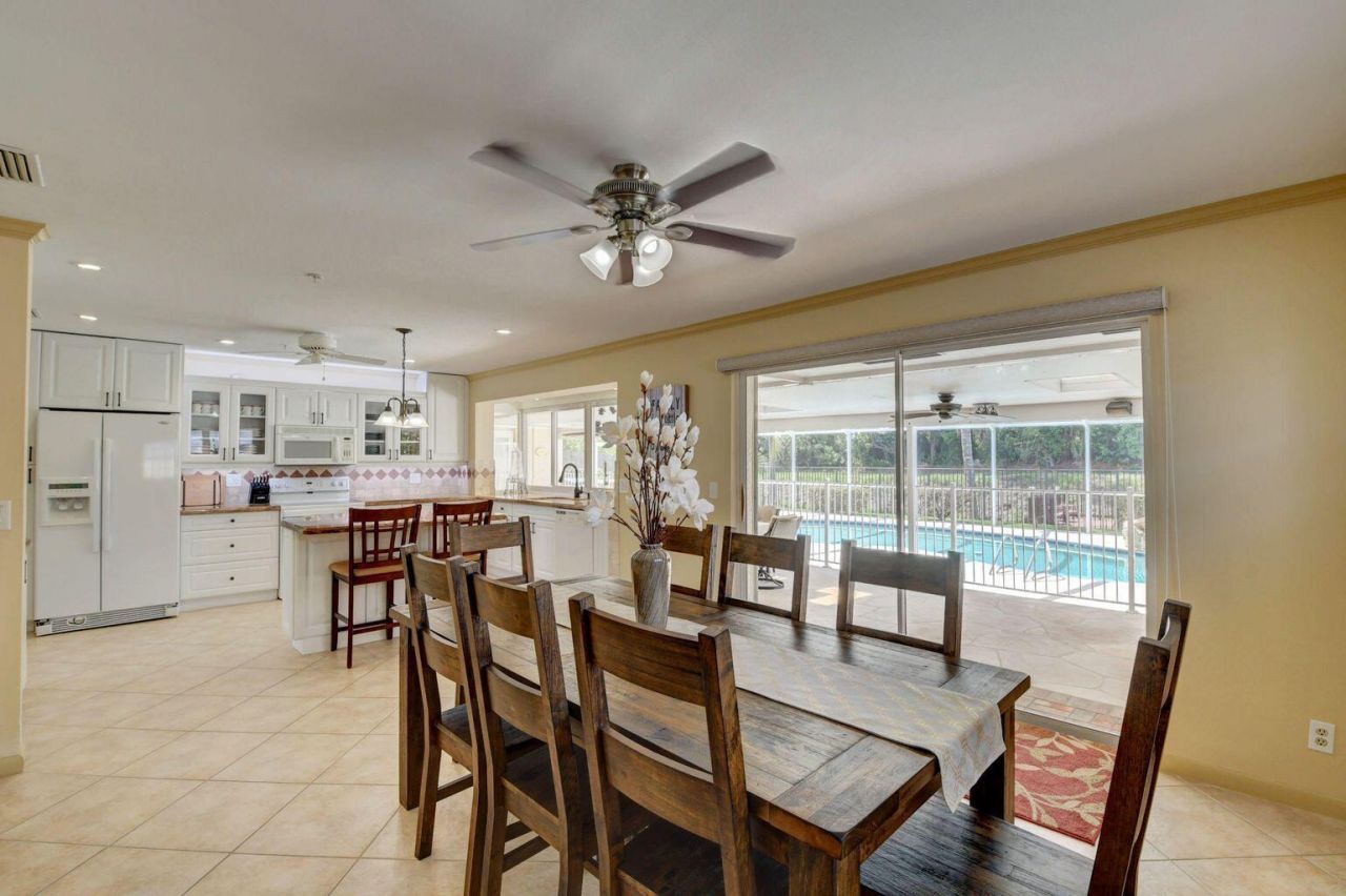 1086 SW 28th Avenue, Boynton Beach, FL 33426 Photo