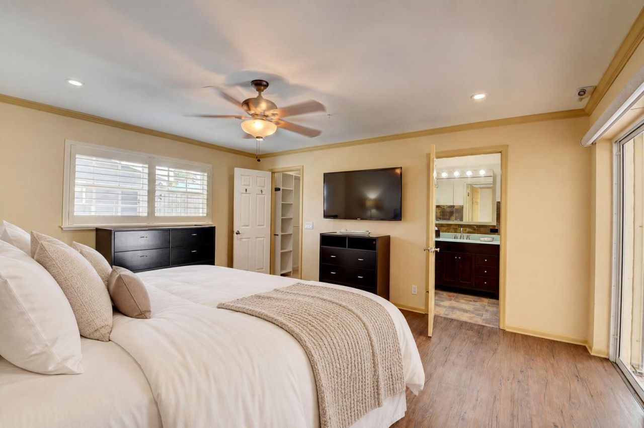 1086 SW 28th Avenue, Boynton Beach, FL 33426 Photo