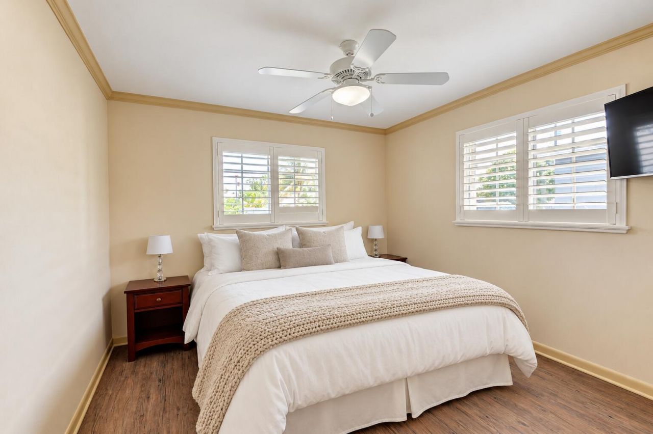 1086 SW 28th Avenue, Boynton Beach, FL 33426 Photo