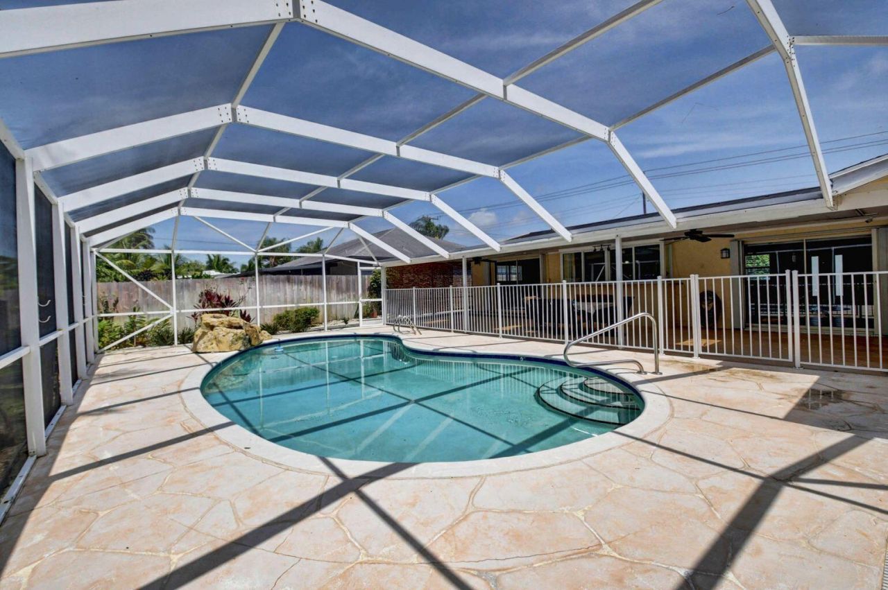 1086 SW 28th Avenue, Boynton Beach, FL 33426 Photo