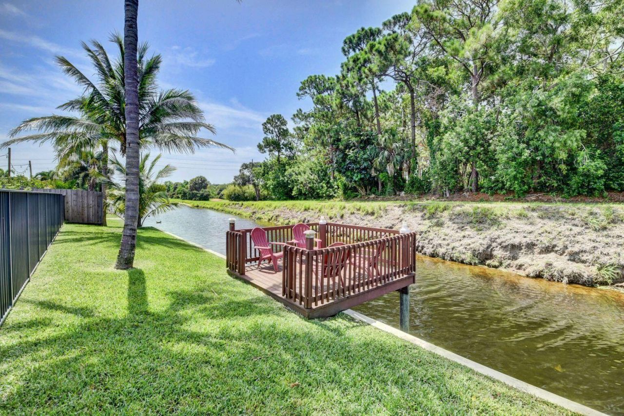1086 SW 28th Avenue, Boynton Beach, FL 33426 Photo