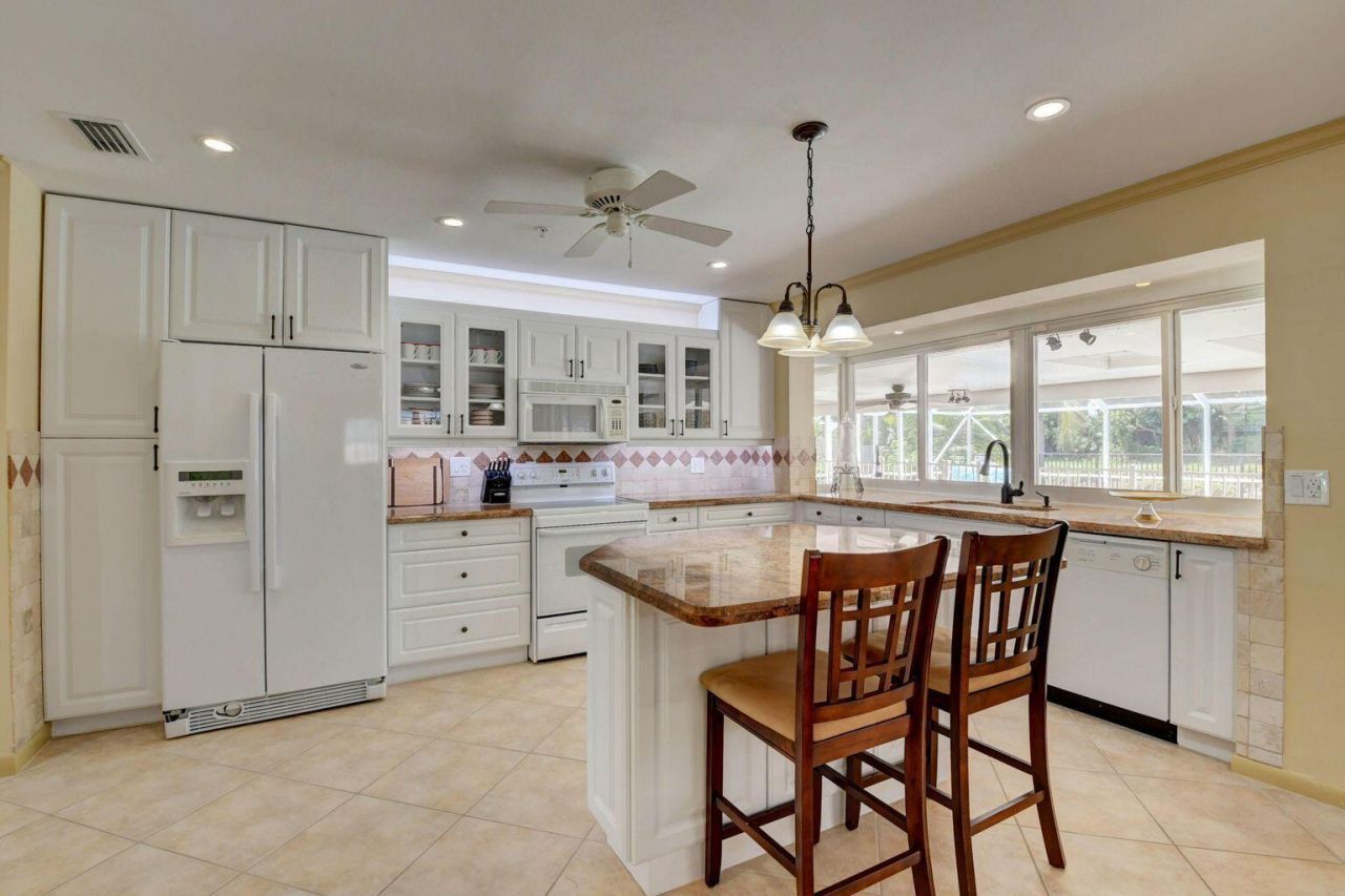 1086 SW 28th Avenue, Boynton Beach, FL 33426 Photo