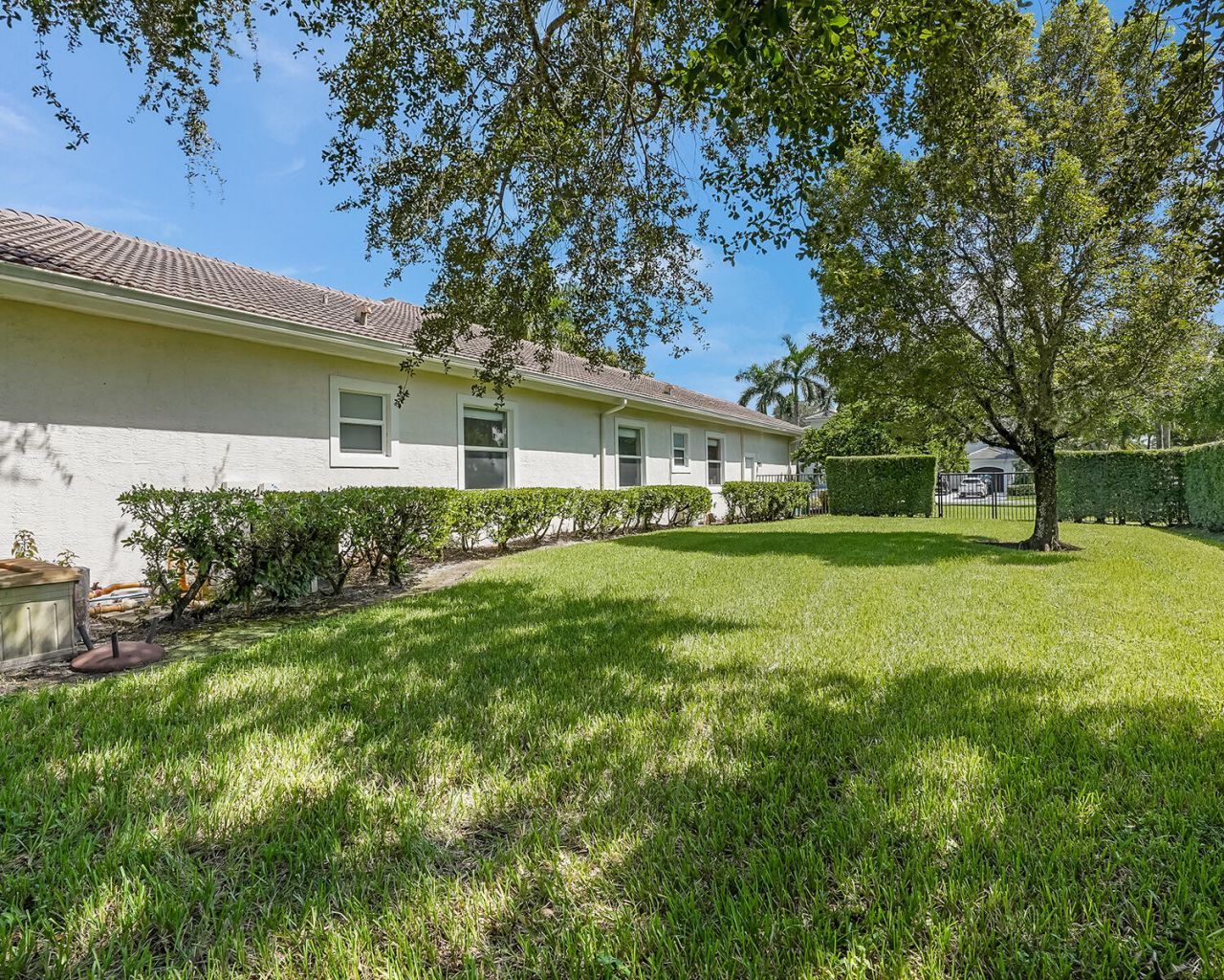 3599 Juniper Lane, Davie, FL 33330 Photo