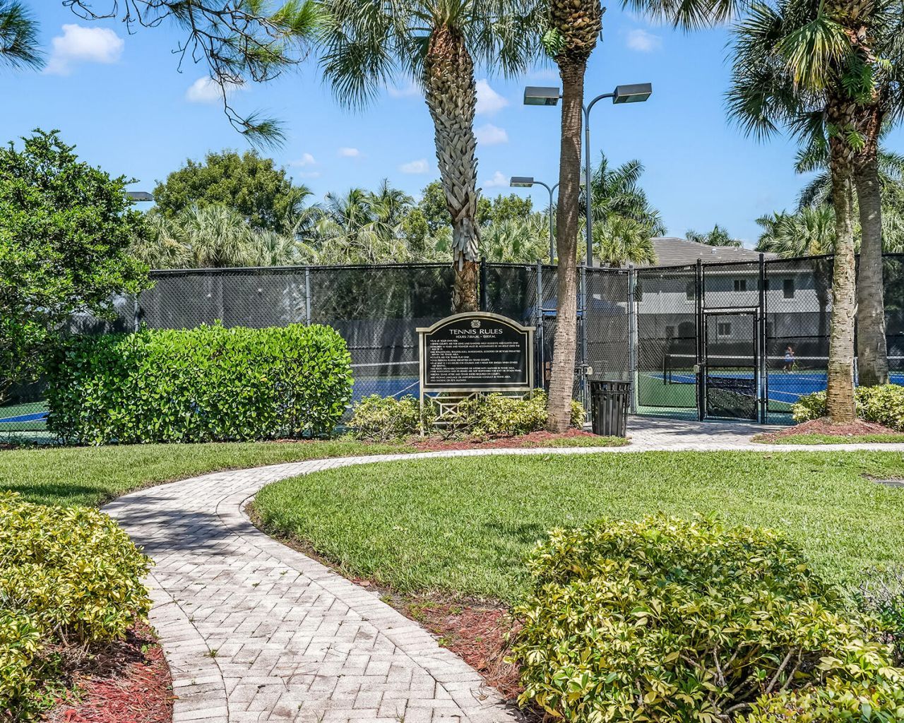 3599 Juniper Lane, Davie, FL 33330 Photo