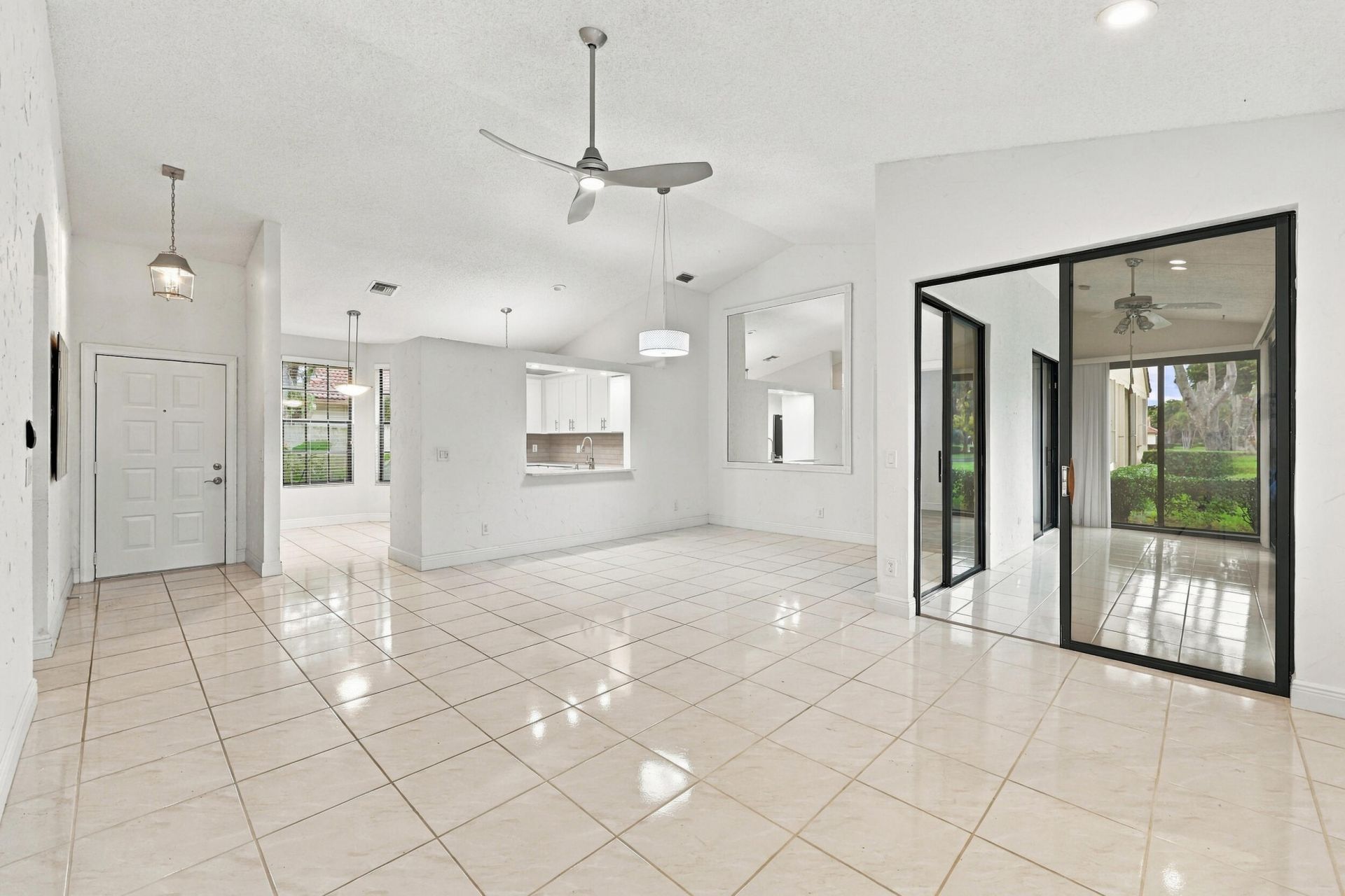 8292 Waterline Drive, Unit 106, Boynton Beach, FL 33472 Photo