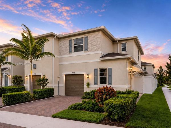 799 SE 19th St , Homestead, FL 33034