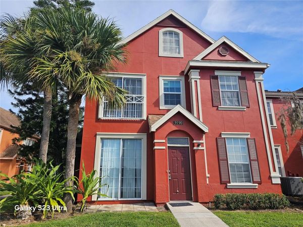 9190 LAKE CHASE ISLAND WAY , TAMPA, FL 33626