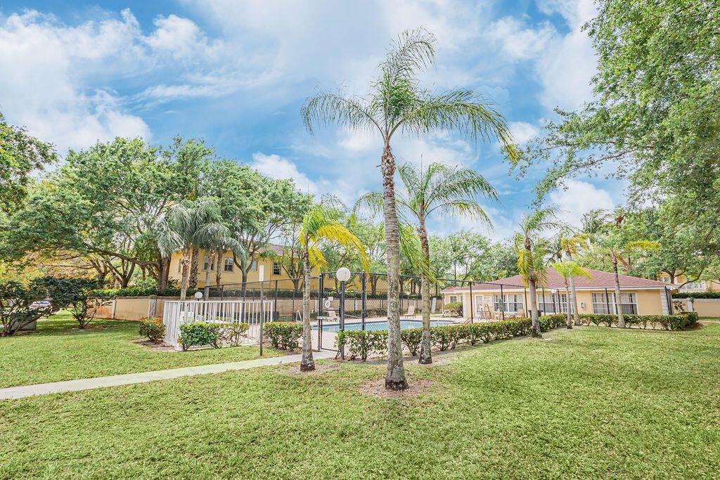 1505 Palm Beach Trace Drive, Royal Palm Beach, FL 33411 Photo