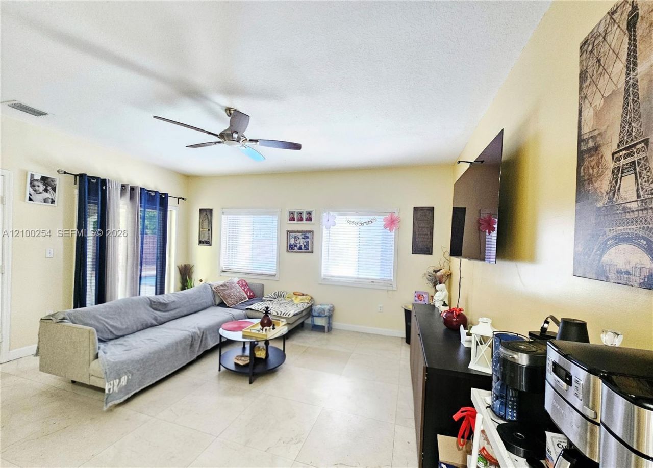 13194 SW 142nd St, Miami, FL 33186 Photo