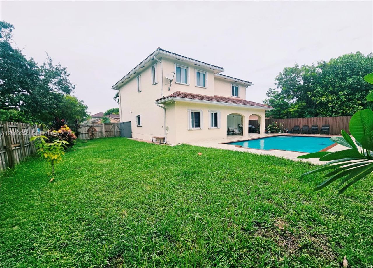 13194 SW 142nd St, Miami, FL 33186 Photo