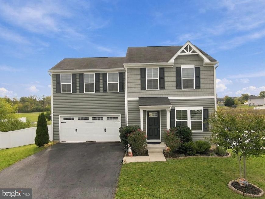 132 Milkweed Lane, Bunker Hill, WV 25413 Main Photo