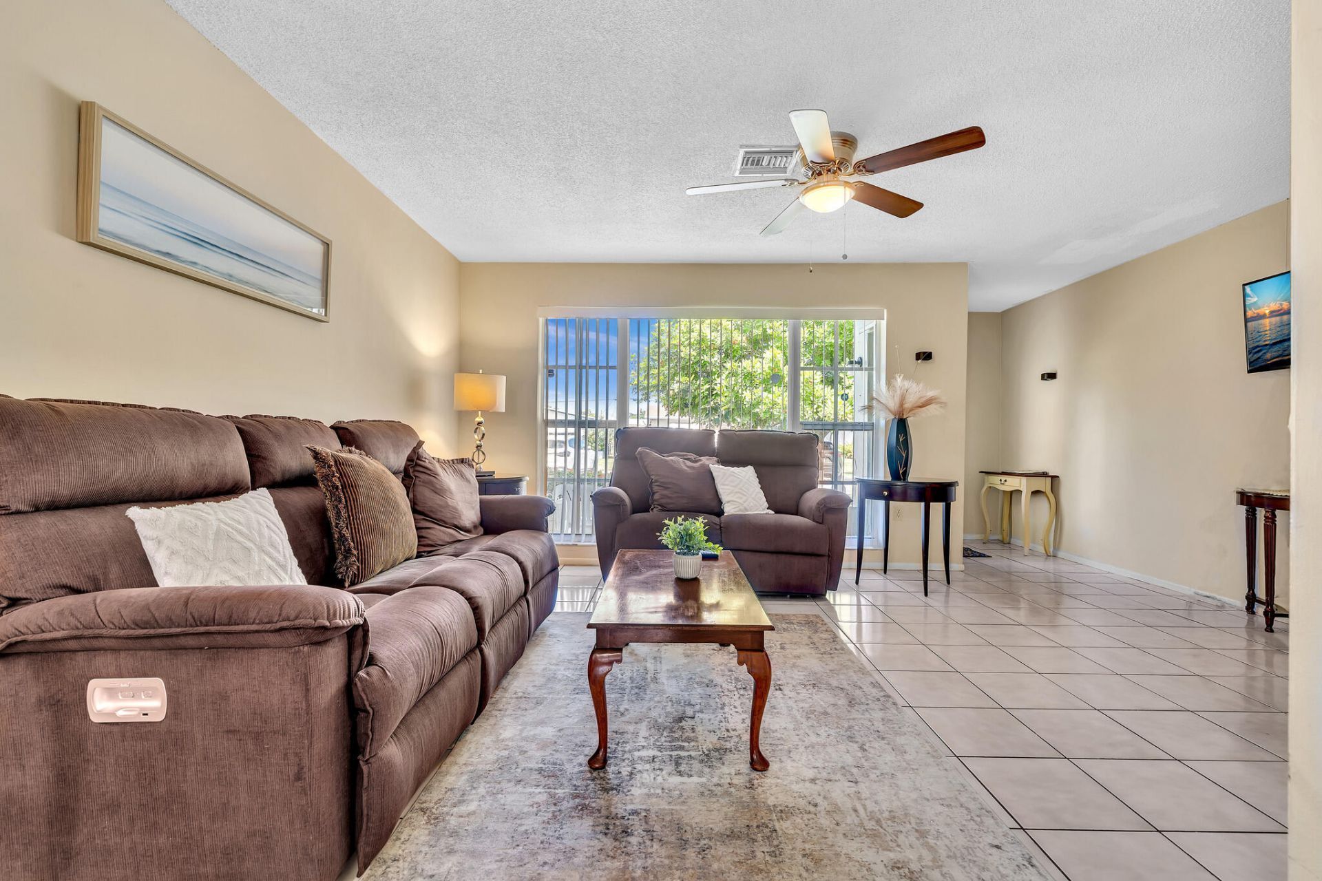 6872 NW 26th Court, Sunrise, FL 33313 Photo