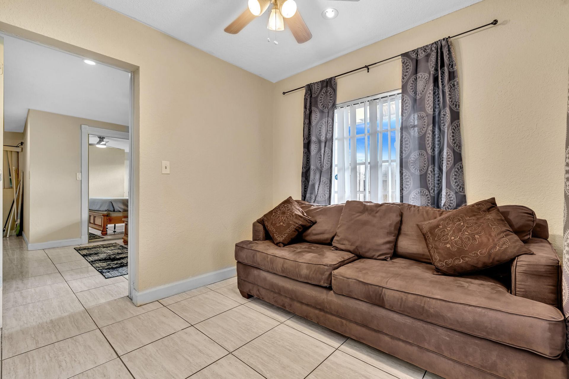 6872 NW 26th Court, Sunrise, FL 33313 Photo
