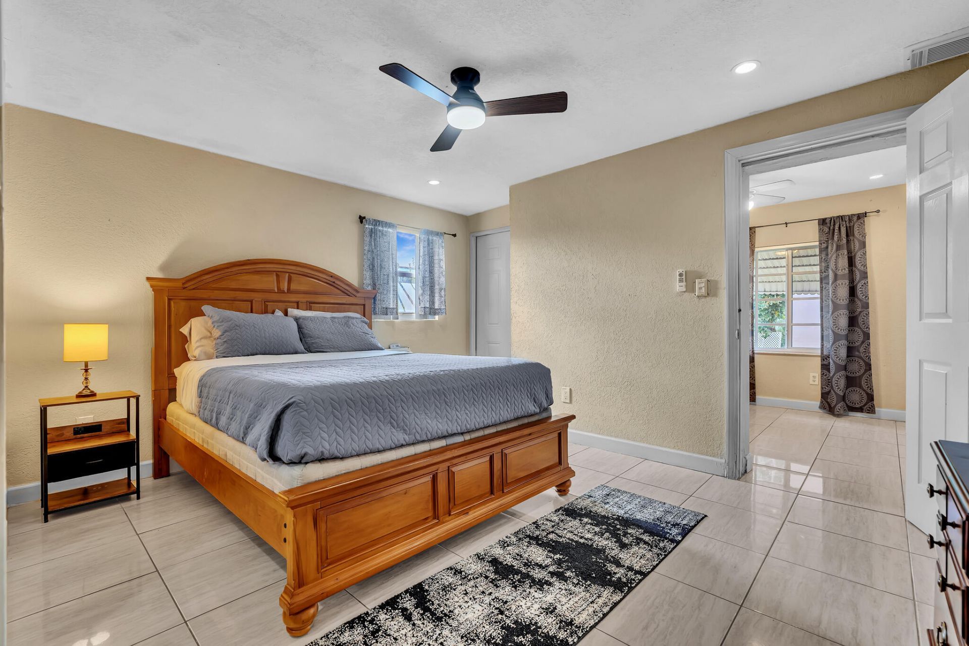 6872 NW 26th Court, Sunrise, FL 33313 Photo