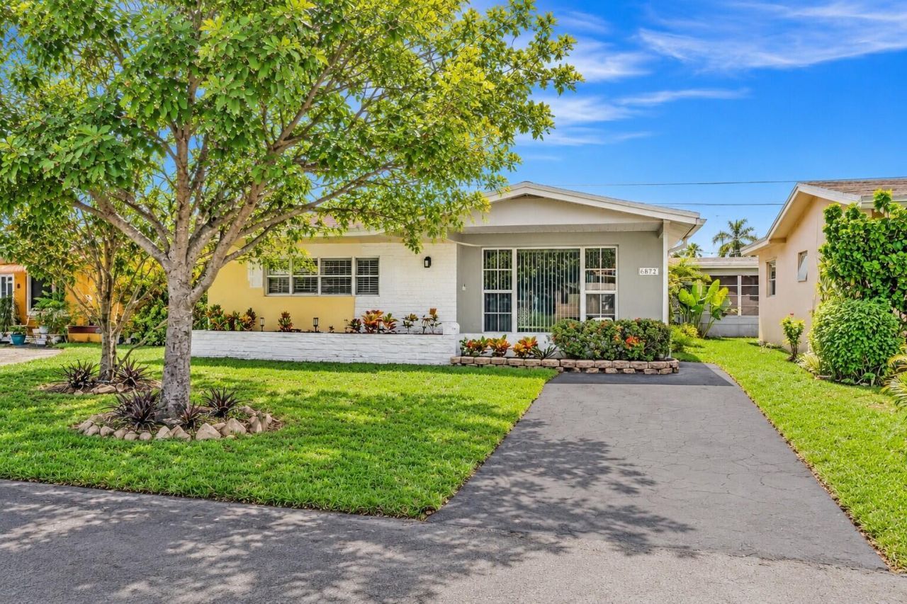 6872 NW 26th Court, Sunrise, FL 33313 Photo