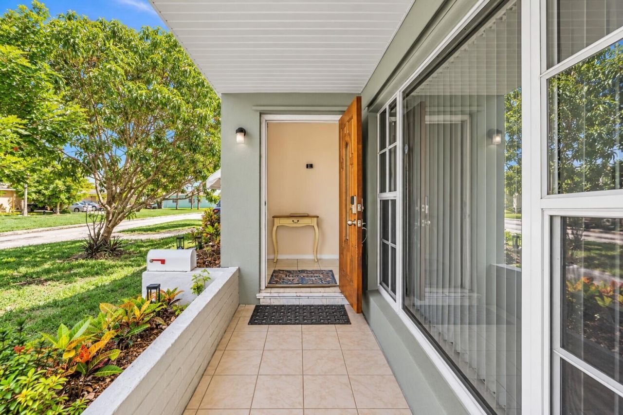 6872 NW 26th Court, Sunrise, FL 33313 Photo