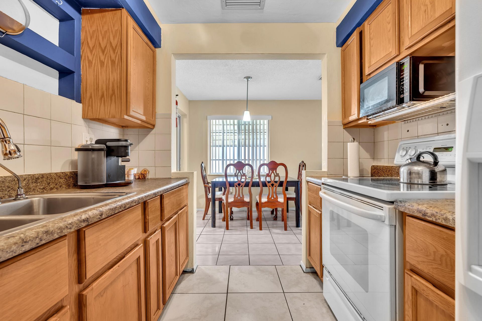 6872 NW 26th Court, Sunrise, FL 33313 Photo