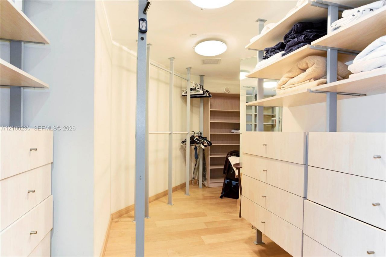 4779 Collins Ave, Unit 401, Miami Beach, FL 33140 Photo