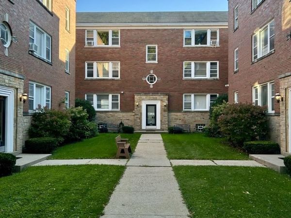 1410 Central Street , Unit 1E, Evanston, IL 60201