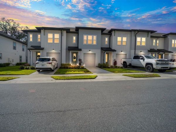 823 LONGBOAT DRIVE , DAVENPORT, FL 33896