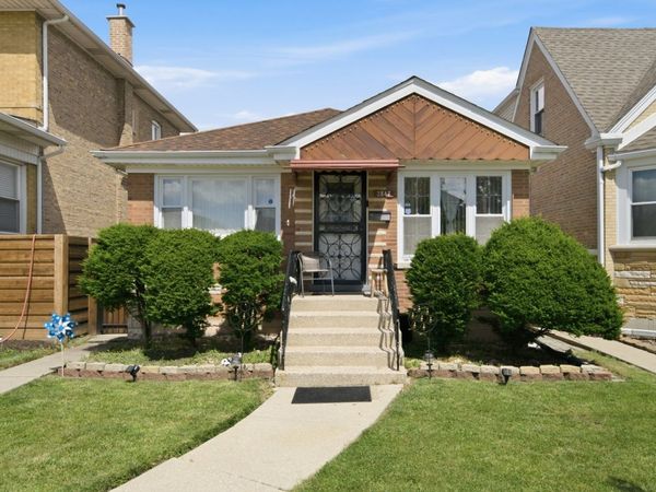 2847 N Moody Avenue , Chicago, IL 60634