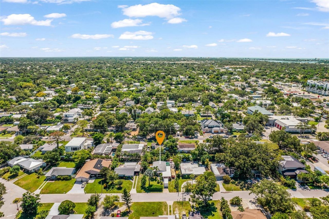 2138 Temple Street, Sarasota, FL 34239 Photo