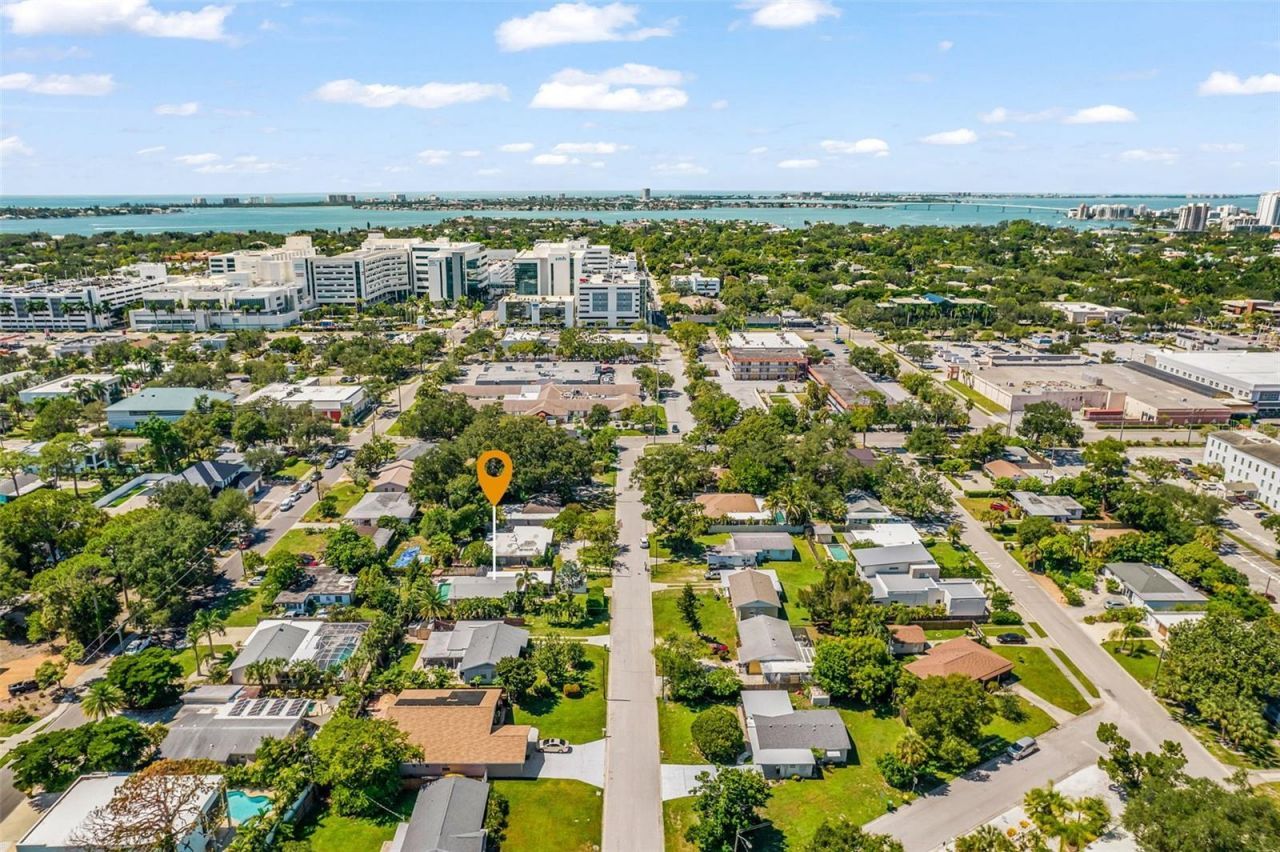 2138 Temple Street, Sarasota, FL 34239 Photo