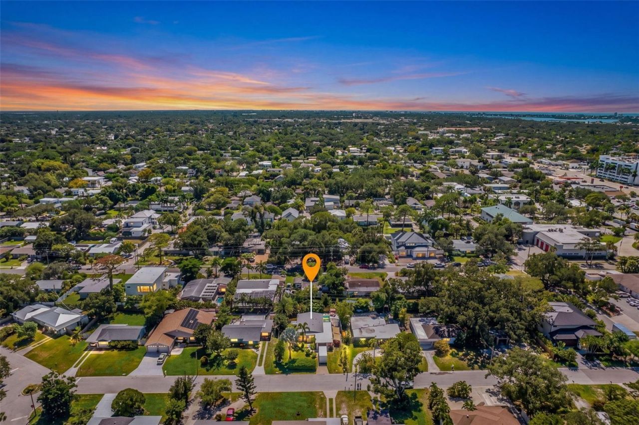 2138 Temple Street, Sarasota, FL 34239 Photo