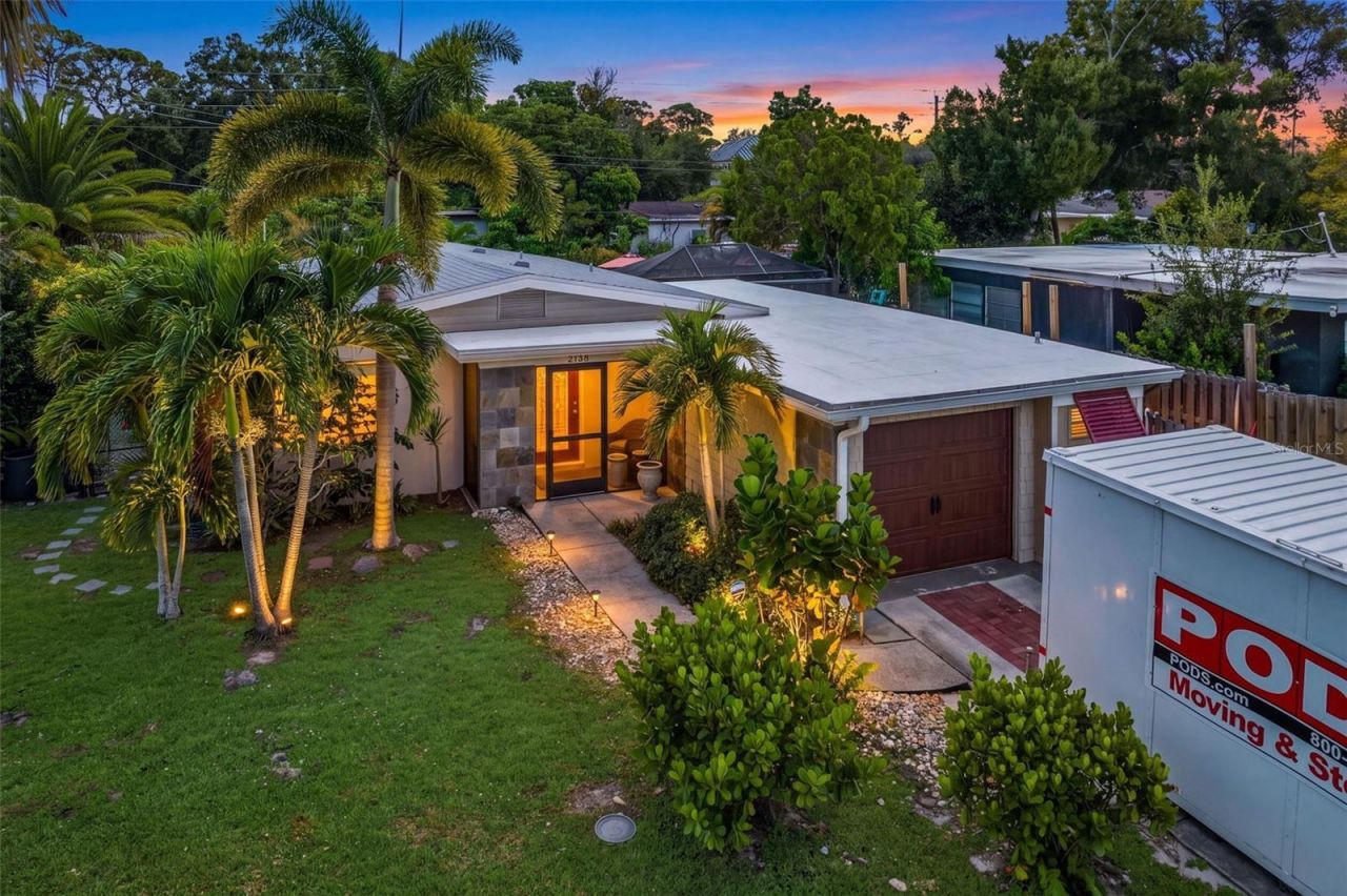 2138 Temple Street, Sarasota, FL 34239 Photo