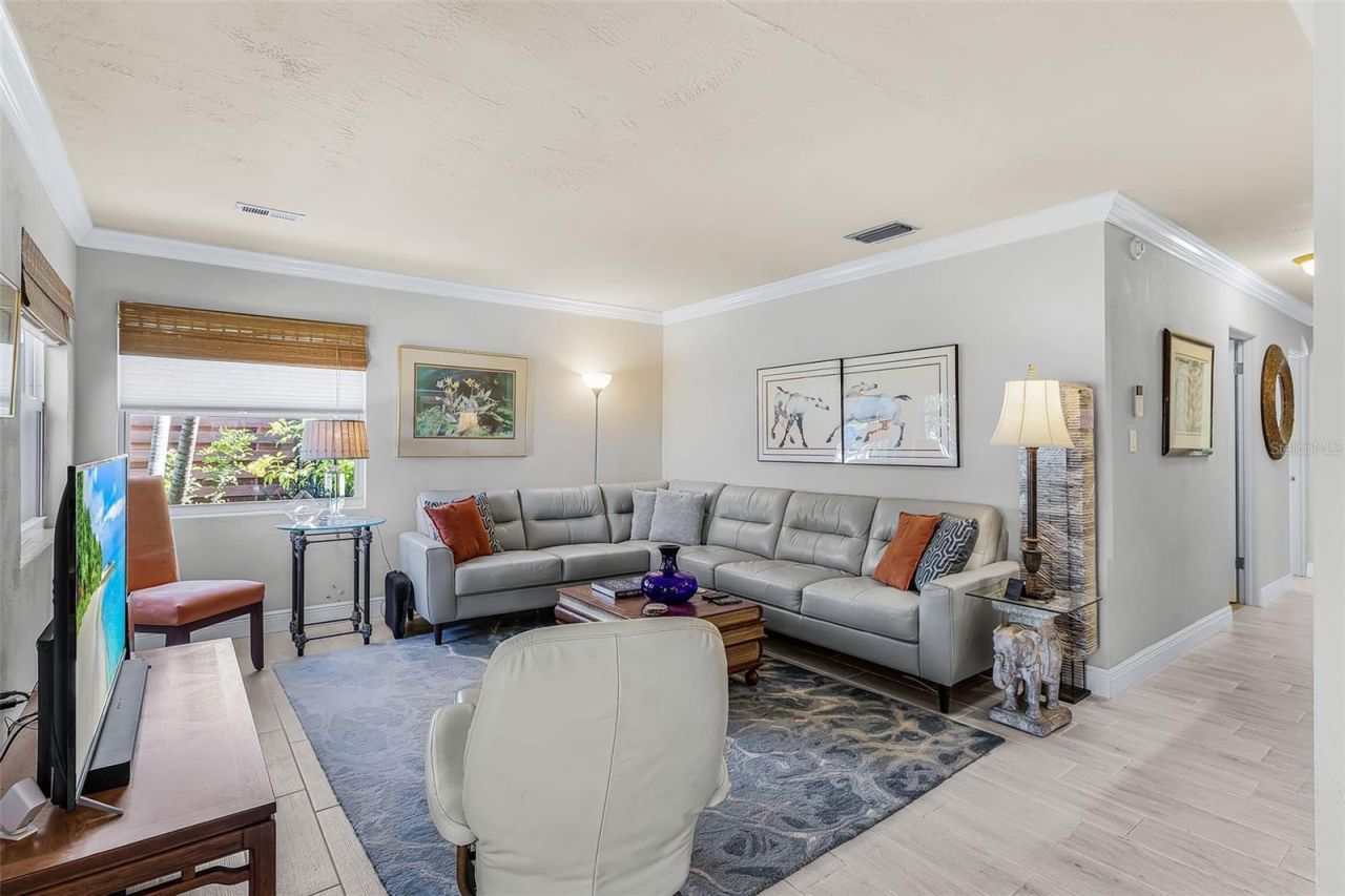 2138 Temple Street, Sarasota, FL 34239 Photo