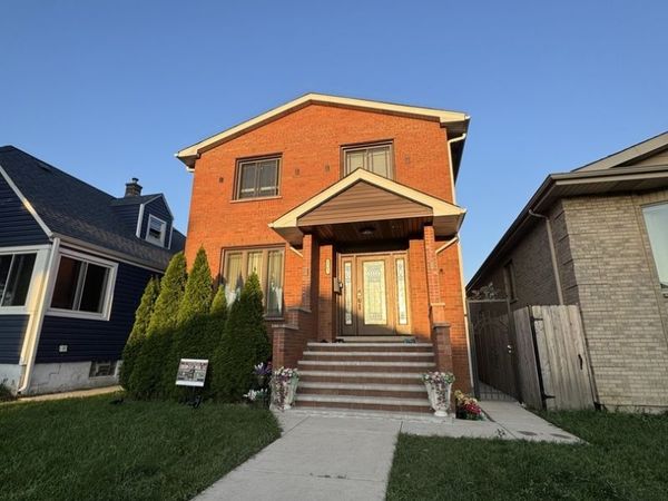 4507 N New England Avenue , Harwood Heights, IL 60706