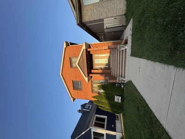 4507 N New England Avenue , Harwood Heights, IL 60706