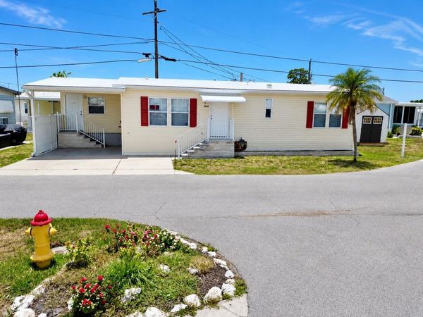 2050 CHAMPION STREET, SARASOTA, FL 34231